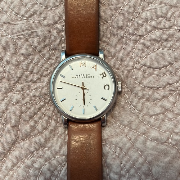 Marc Jacobs leather watch - Picture 4 of 7